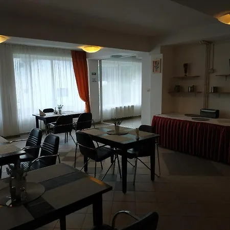 Hotel Vila Mihail 2*