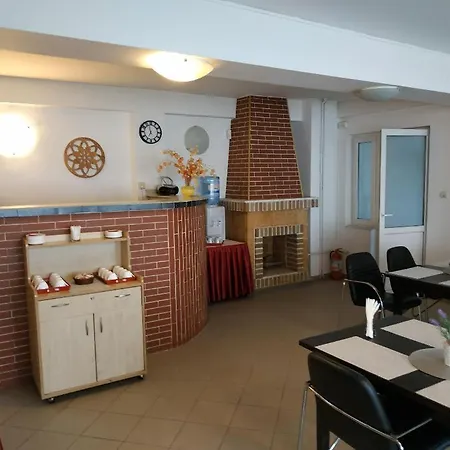 Vila Mihail Hotel 2*